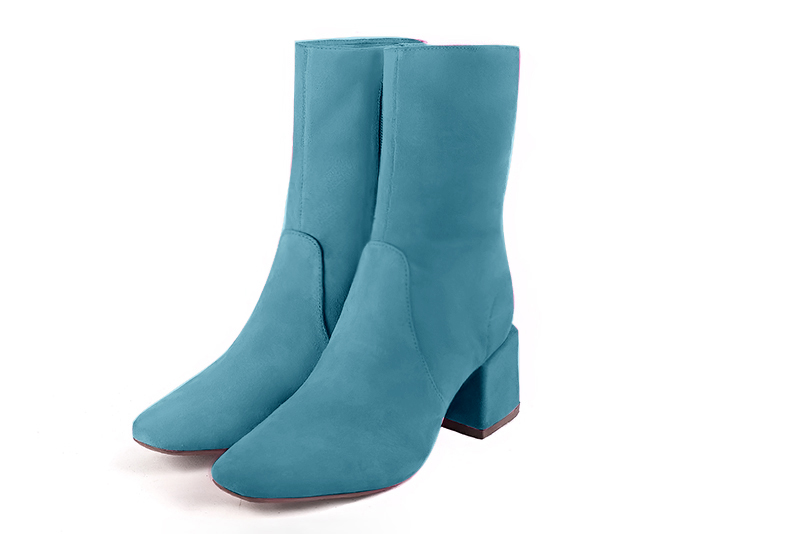 Peacock blue women's ankle boots with a zip on the inside. Square toe. Medium block heels. Front view - Florence KOOIJMAN